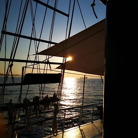 Elena - Boat For 7 Days Charter